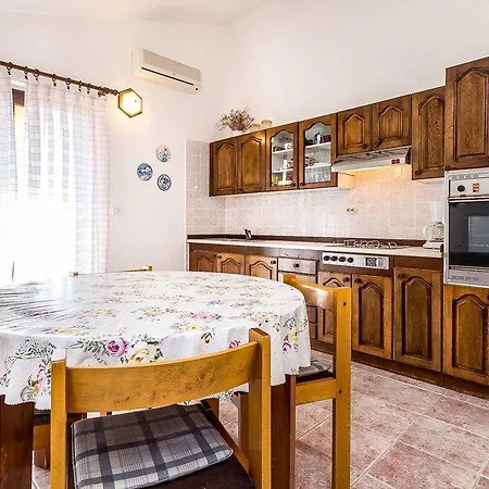 Apartmán Karin Pomer